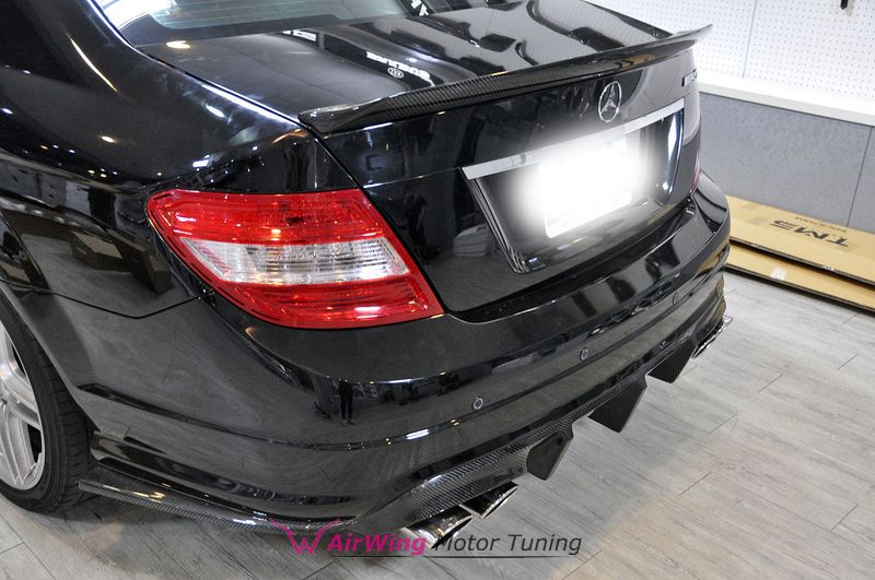 W204 -AirWing style Carbon Rear Splitter 1